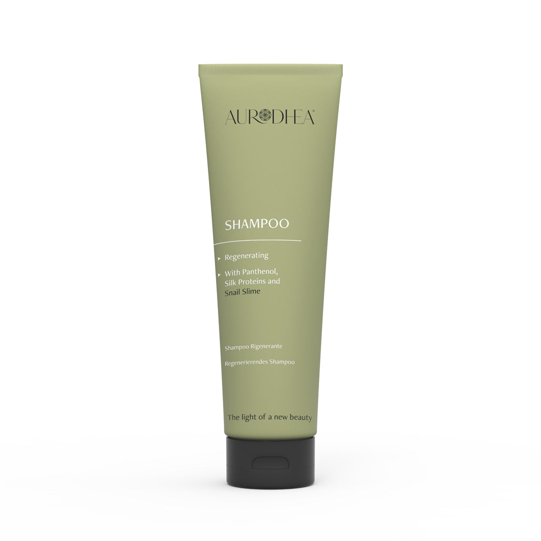 SHAMPOING POUR LA BRILLANCE DES CHEVEUX